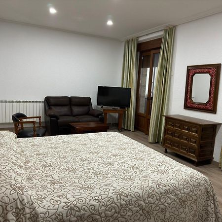 Hostal Aribel Longinos Cercedilla Esterno foto
