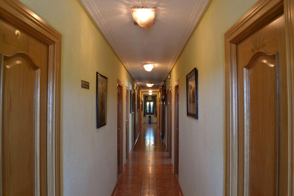 Hostal Aribel Longinos Cercedilla Camera foto