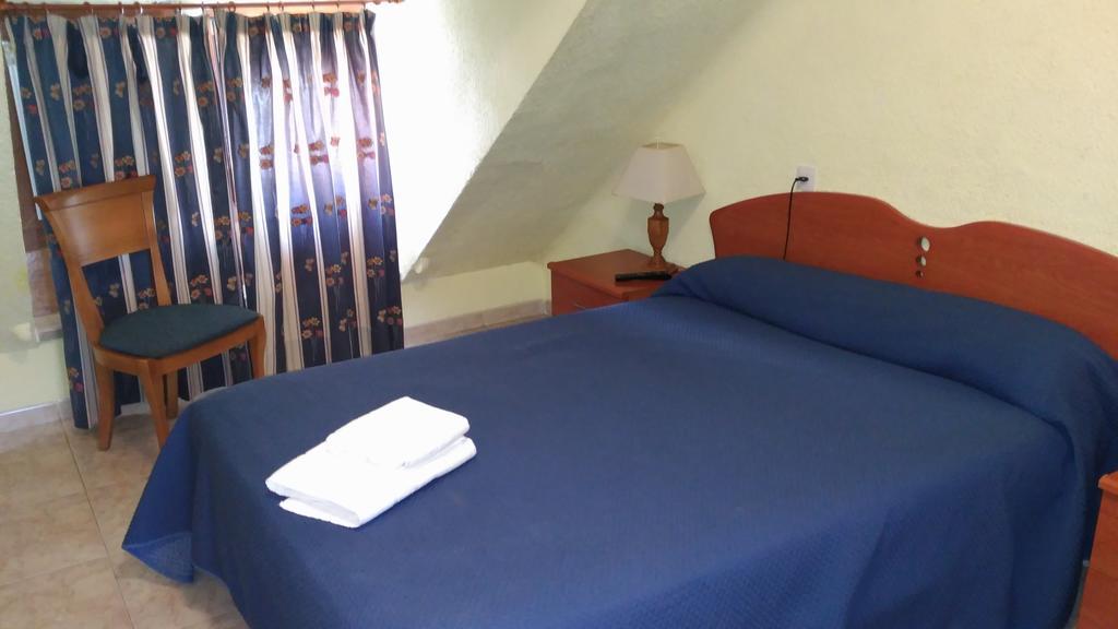 Hostal Aribel Longinos Cercedilla Esterno foto