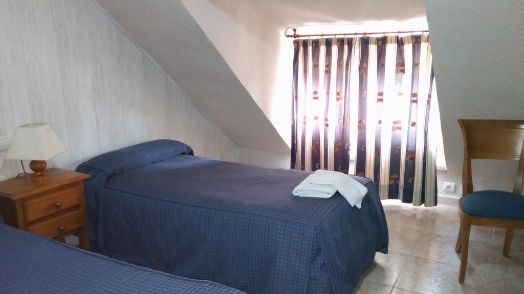 Hostal Aribel Longinos Cercedilla Esterno foto