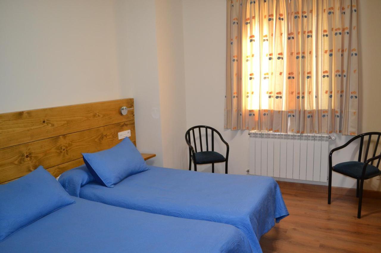 Hostal Aribel Longinos Cercedilla Esterno foto